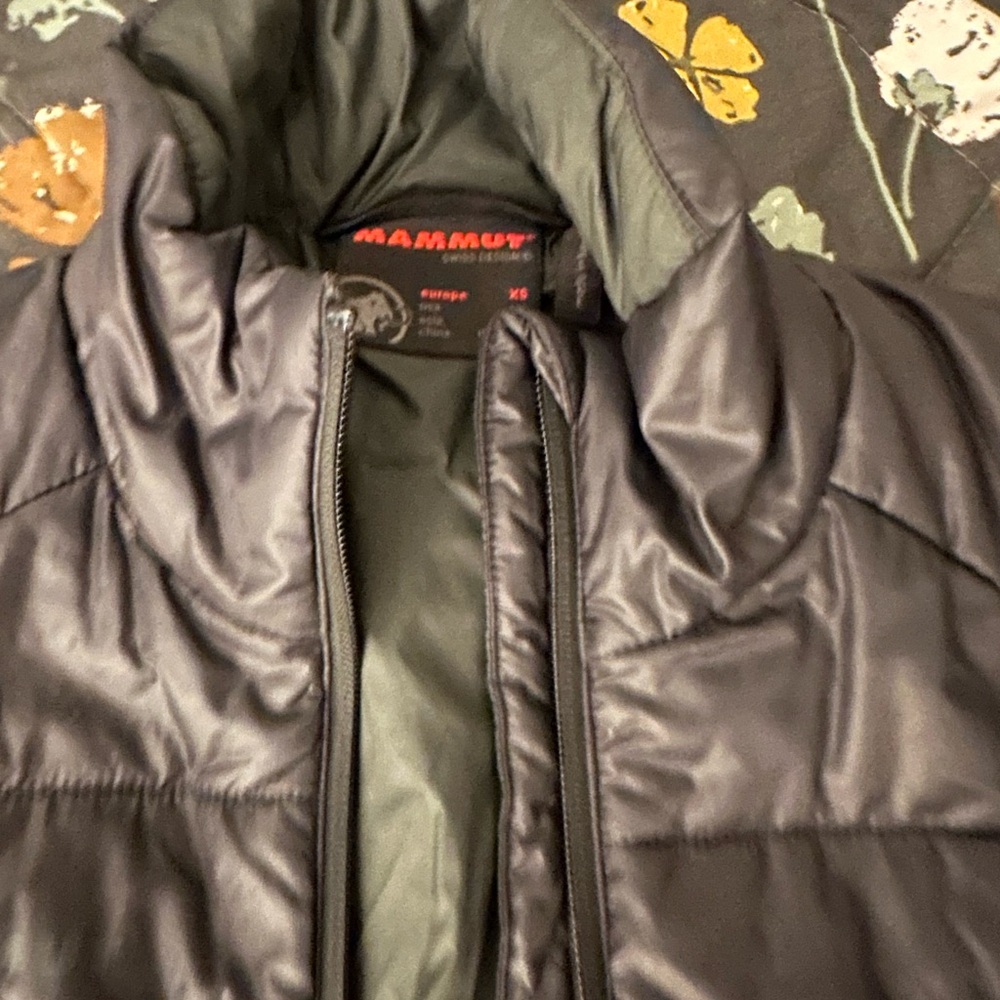 Mammut Dark Puffer Jacket for Men